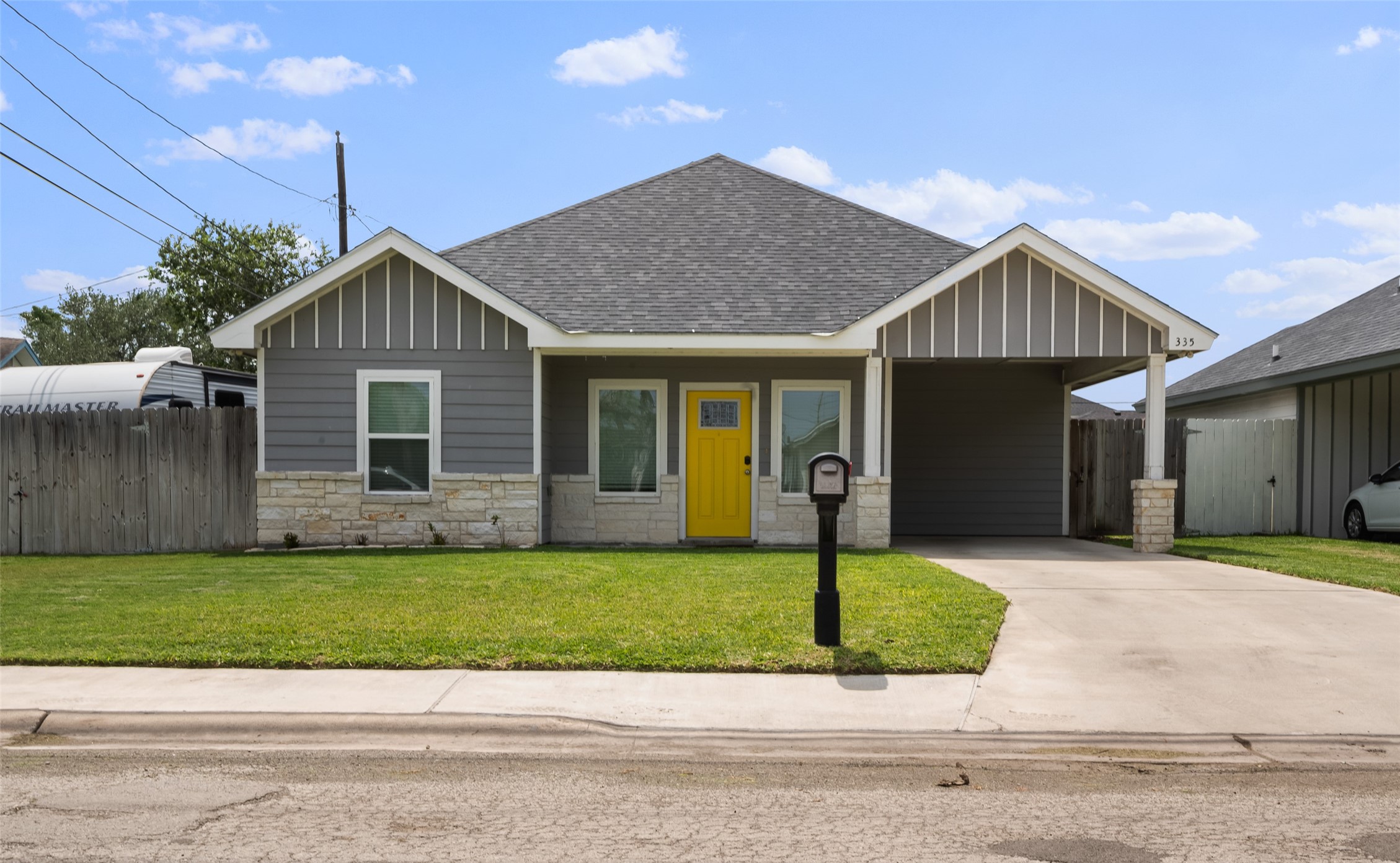 335 S 16th Street Kingsville TX 78363