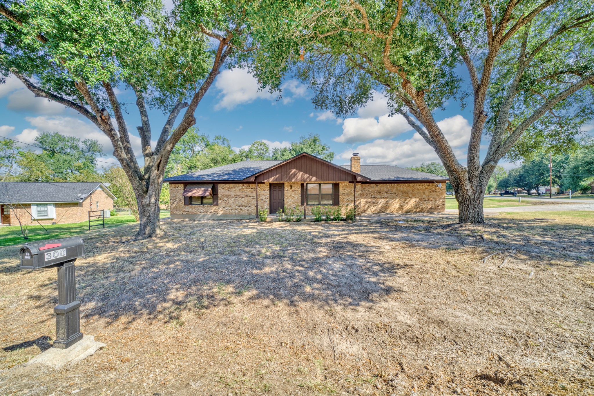 300 Heath Avenue Madisonville TX 77864