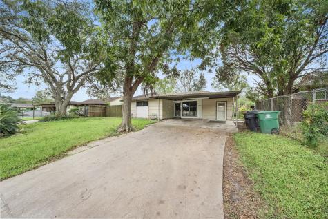 5858 Beldart Street Houston TX 77033