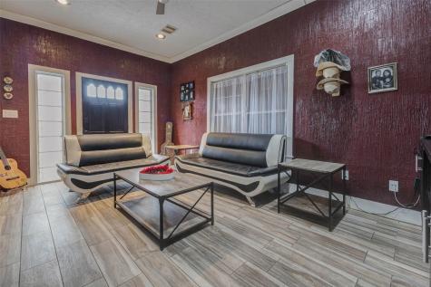 4008 Colvin Street Houston TX 77013