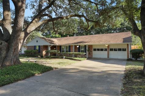 9635 Meadowbriar Lane Houston TX 77063