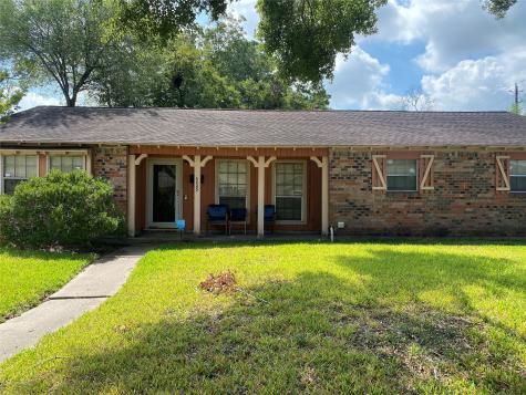 6023 Bridlington Street Houston TX 77085