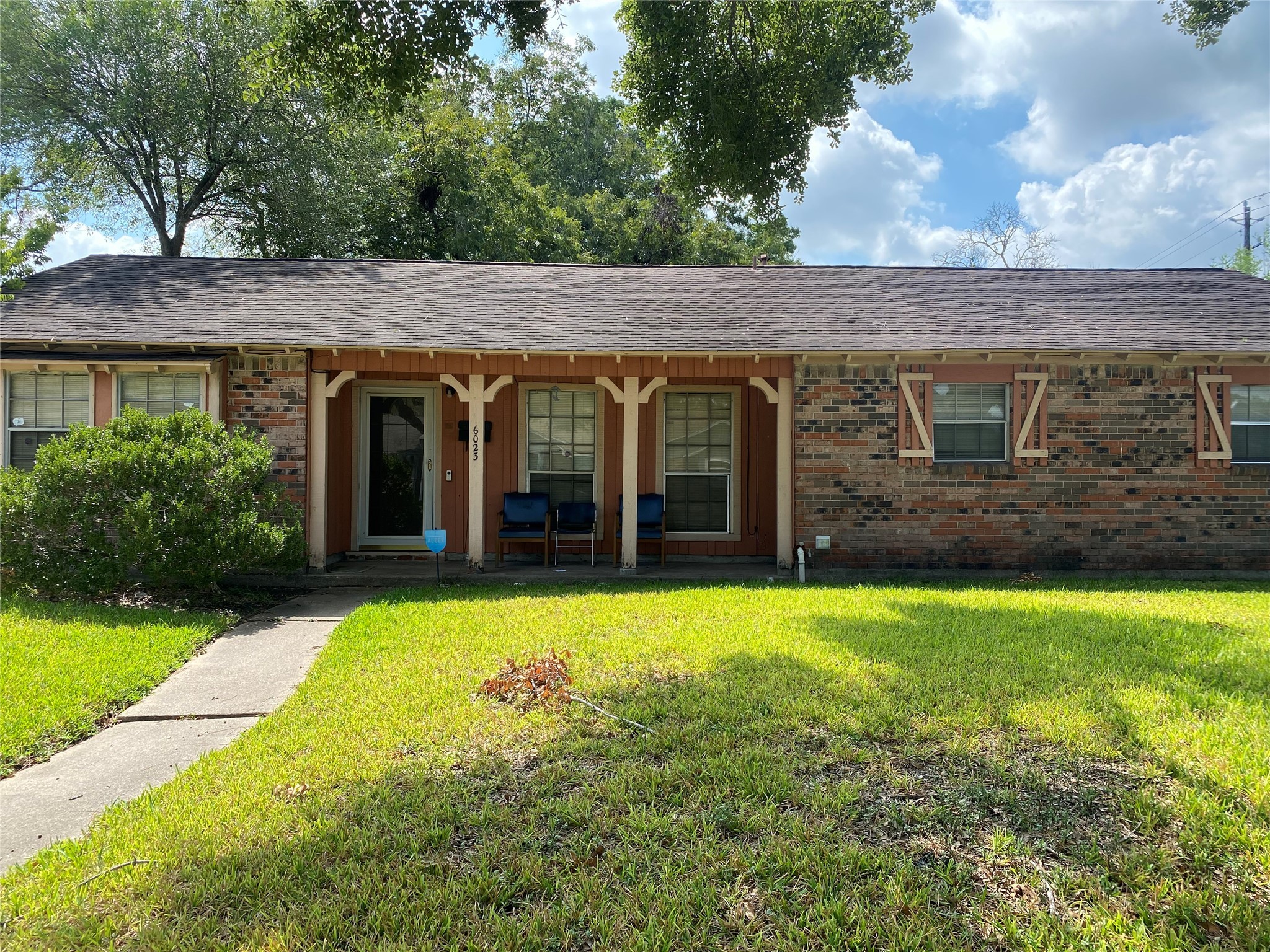 6023 Bridlington Street Houston TX 77085