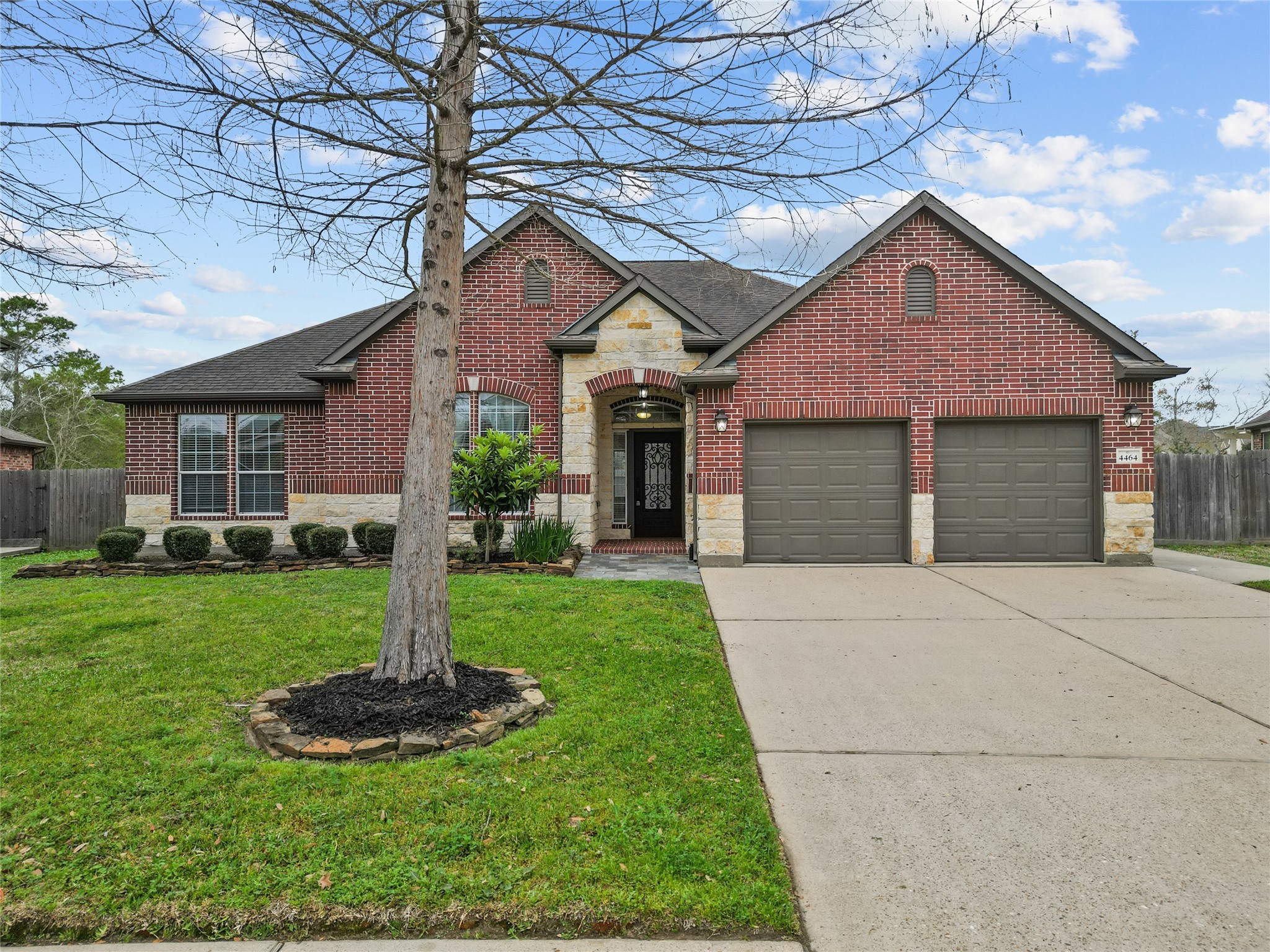 4464 Chestnut Circle Friendswood TX 77546