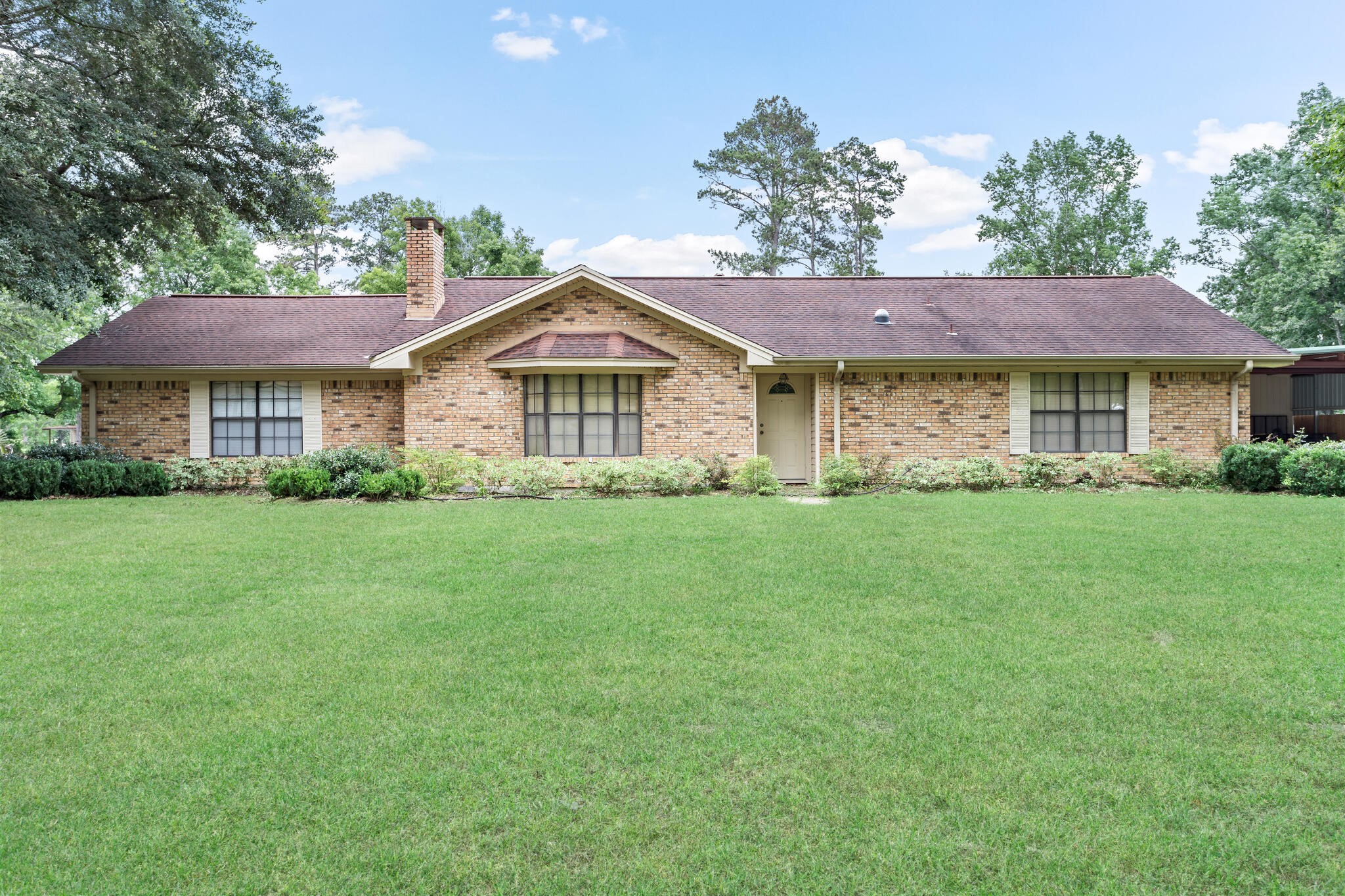 815 Shady Lane Sour Lake TX 77659