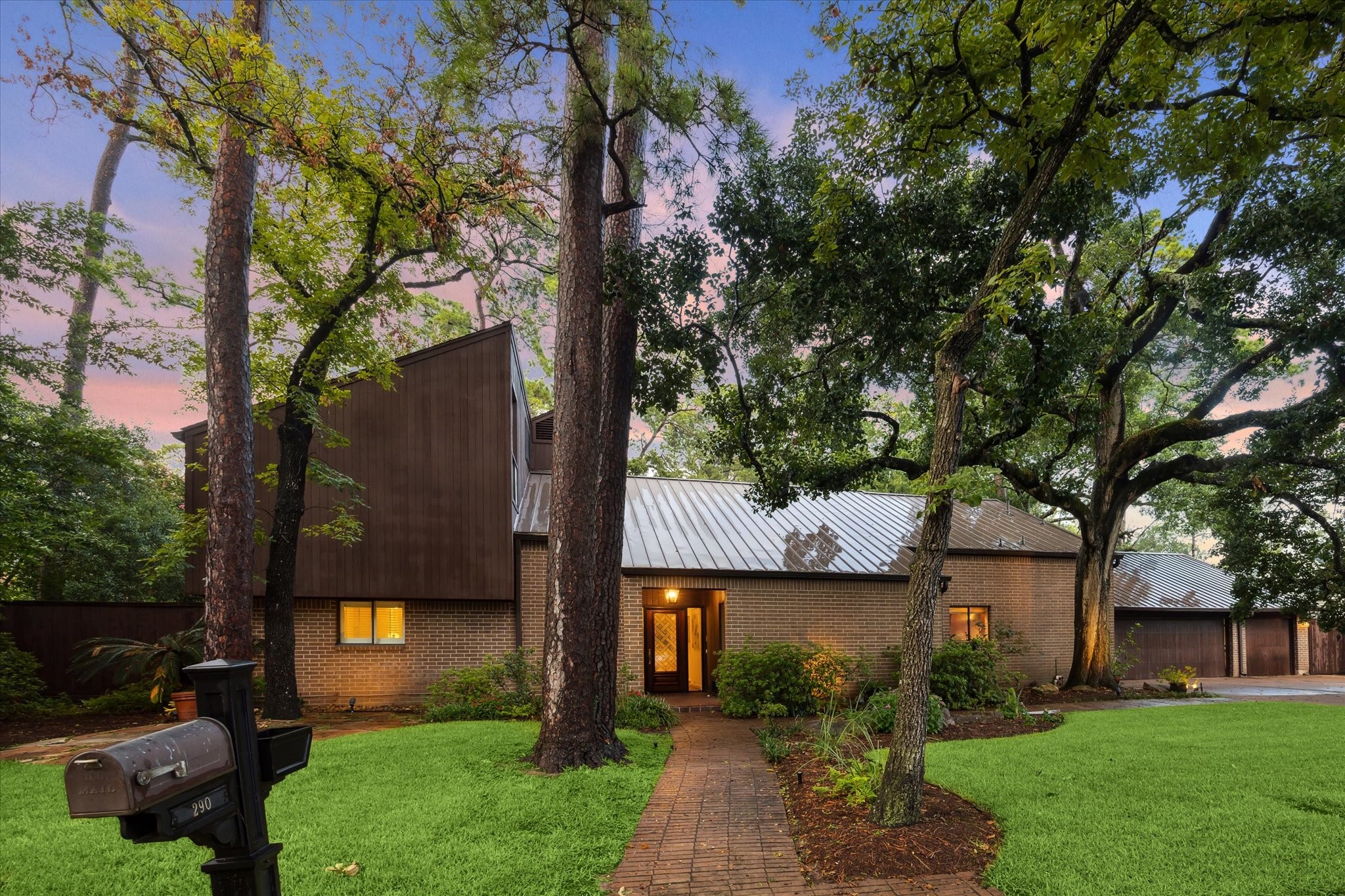 290 Knipp Road Houston TX 77024