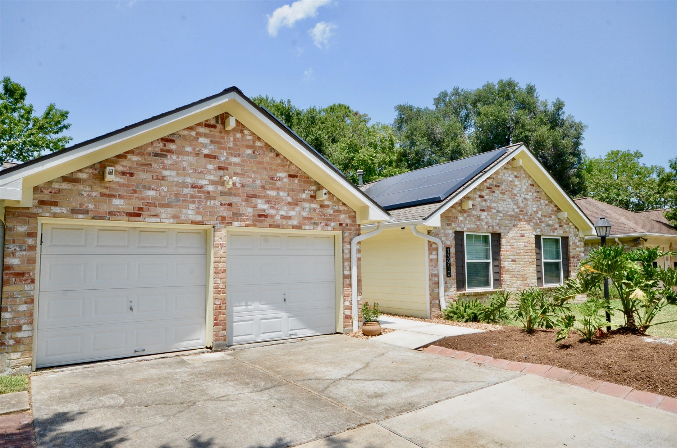 13910 Ivymount Drive Sugar Land TX 77498
