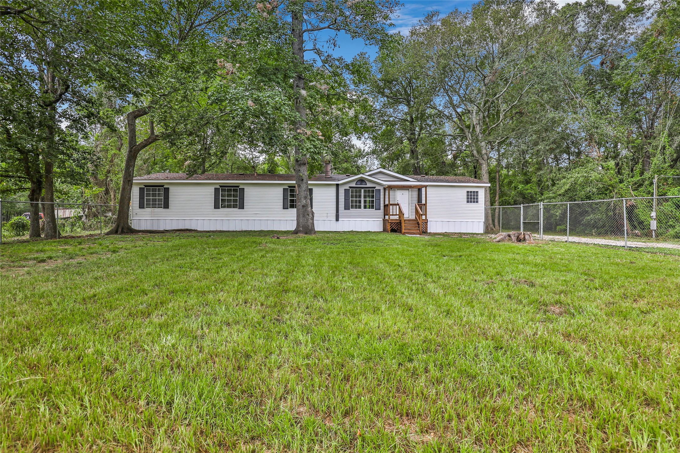 319 County Road 4702 Dayton TX 77535