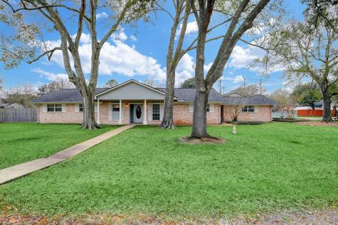 1916 Washington Irving Drive Pearland TX 77581