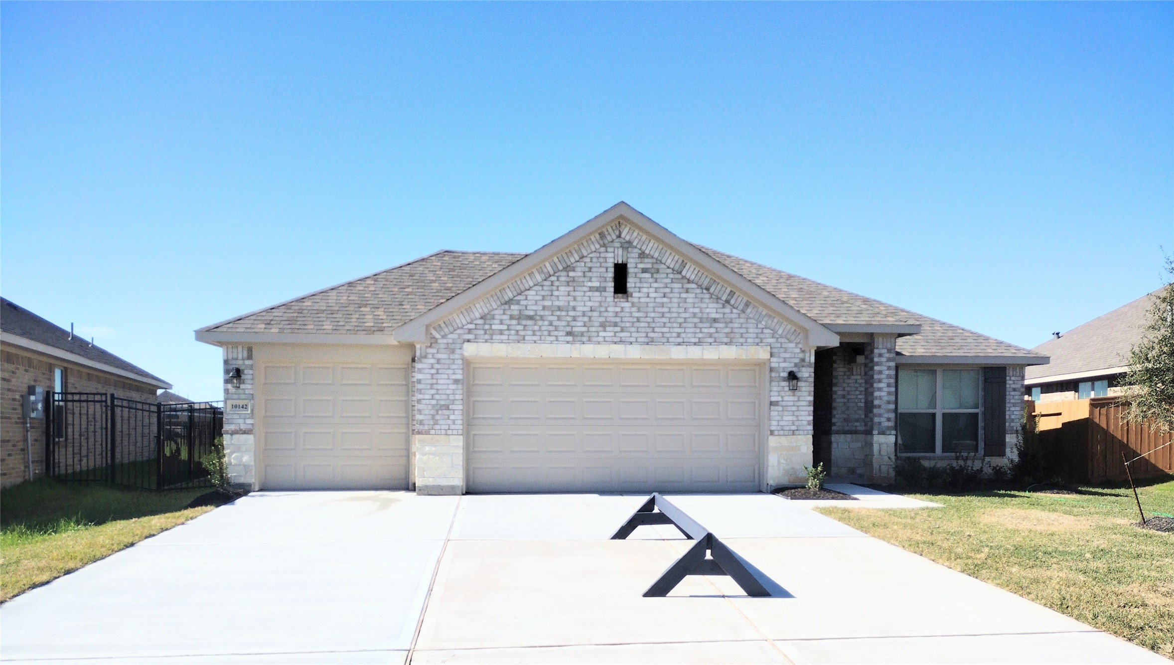 10142 Whitney Reach Drive Rosharon TX 77583