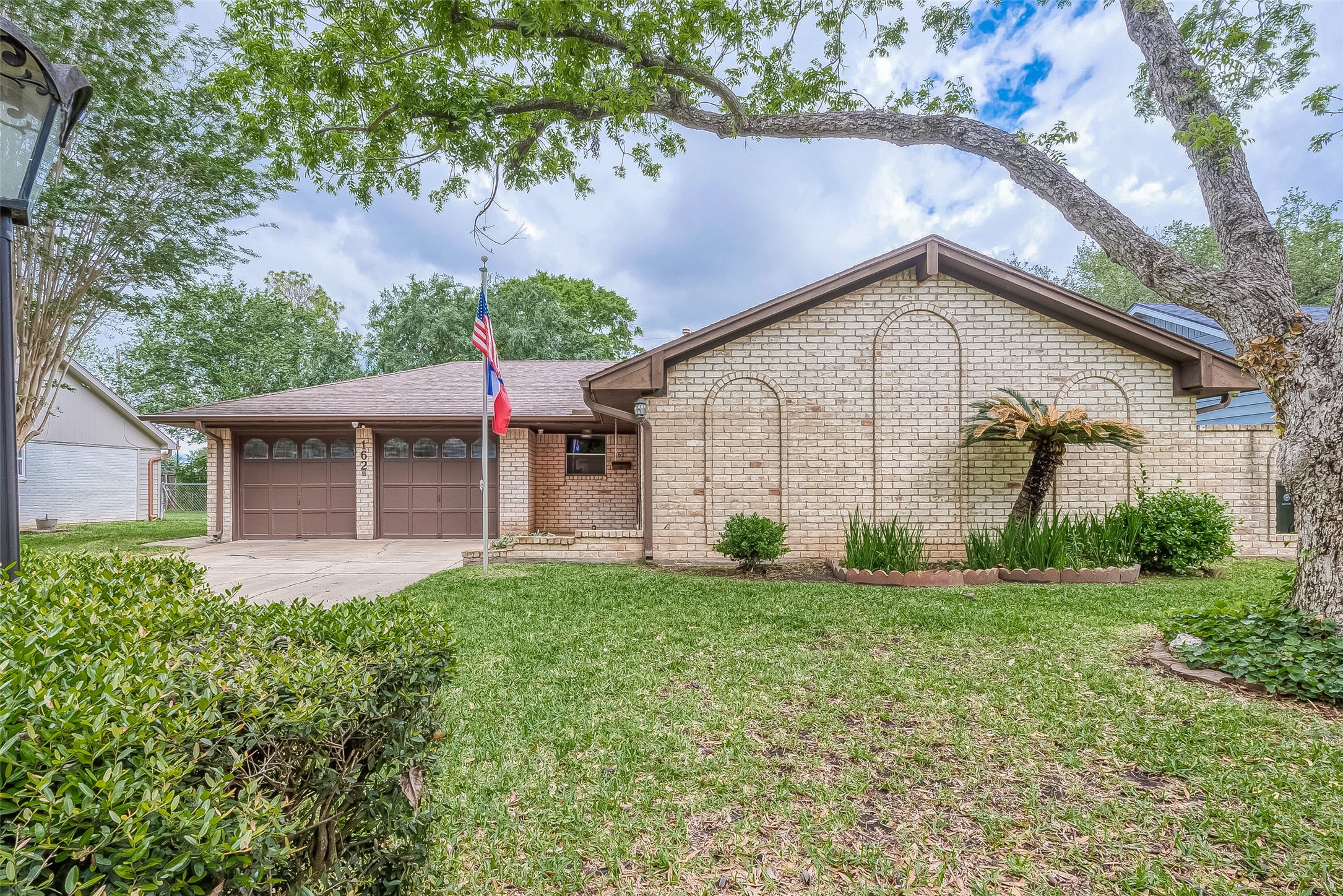 162 Bluebonnet Street Sugar Land TX 77478