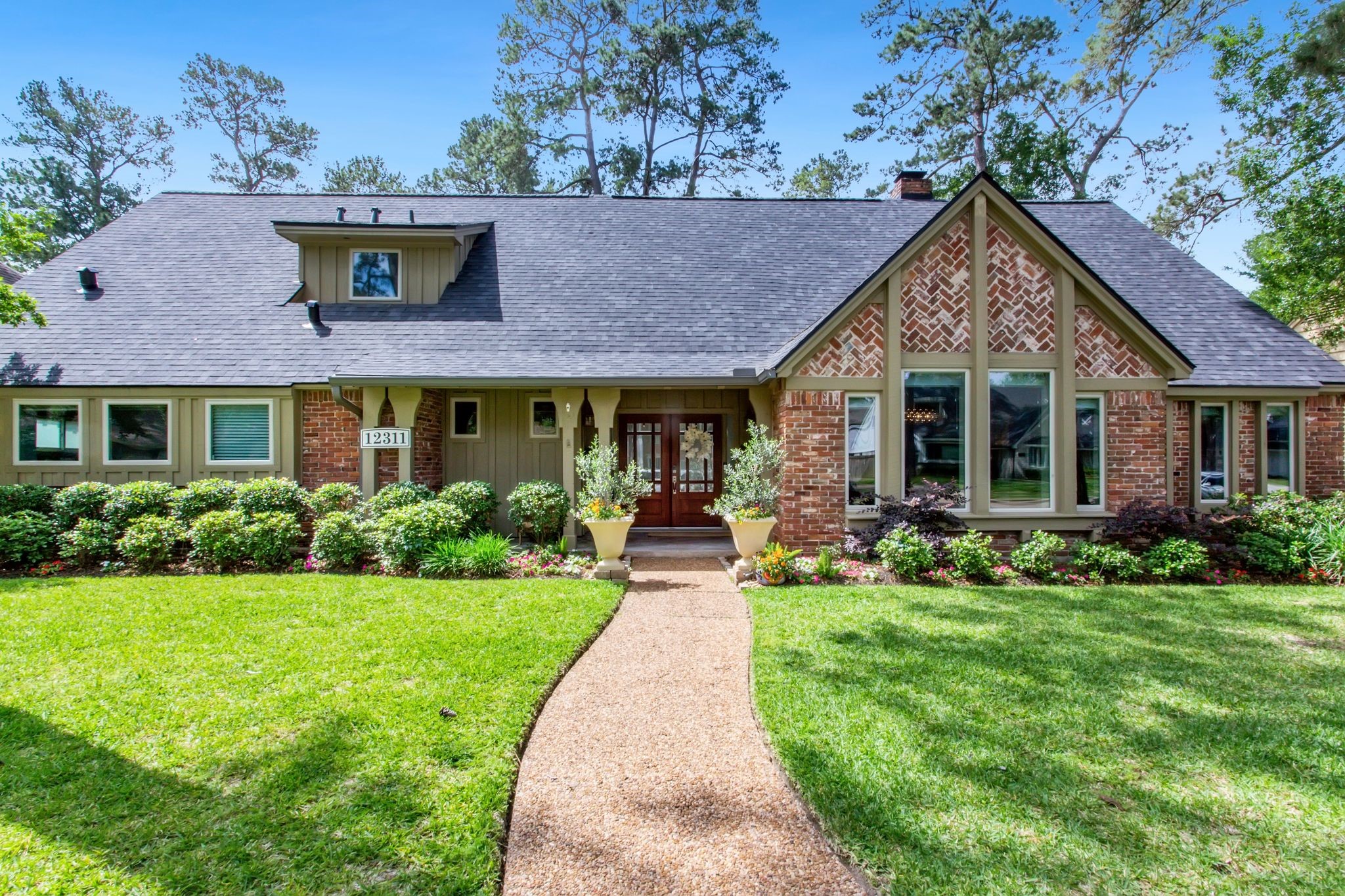 12311 Old Oaks Drive Houston TX 77024