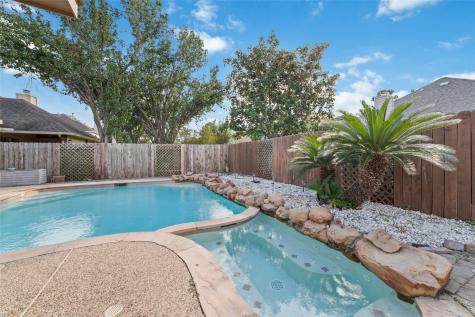 11215 Velvet Grass Lane Houston TX 77095