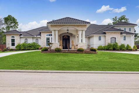 61 Kings Lake Estates Boulevard Humble TX 77346
