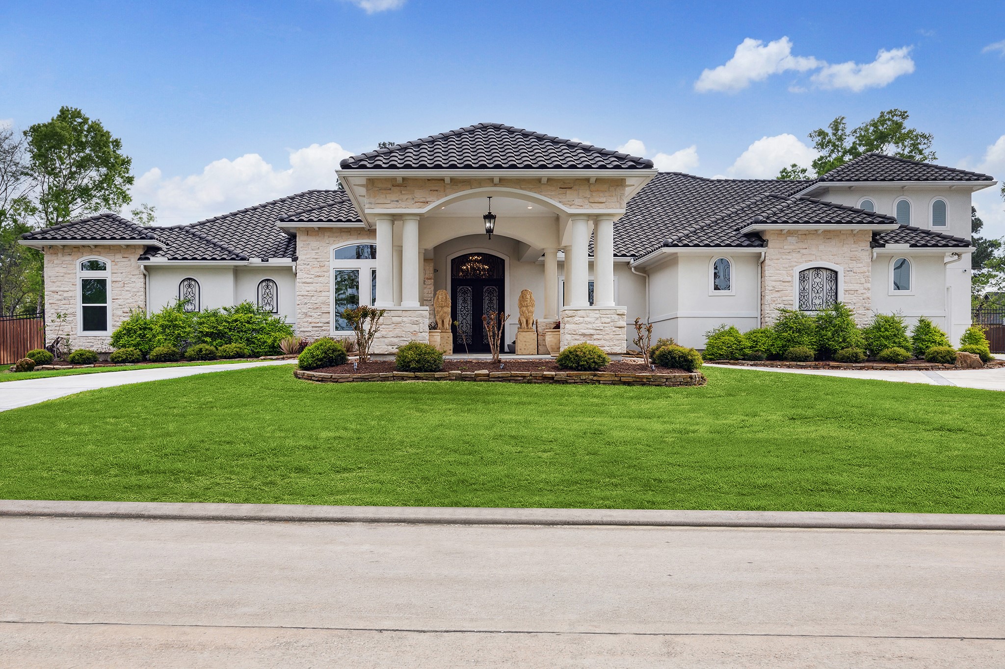61 Kings Lake Estates Boulevard Humble TX 77346