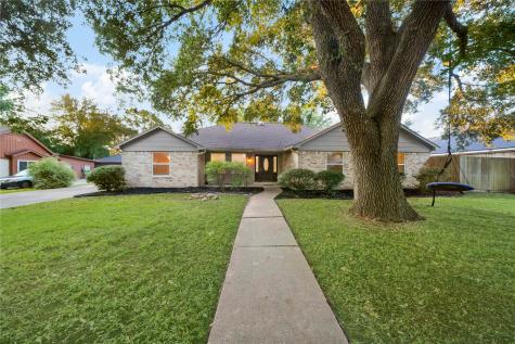 1805 Hawthorn Drive Richmond TX 77469