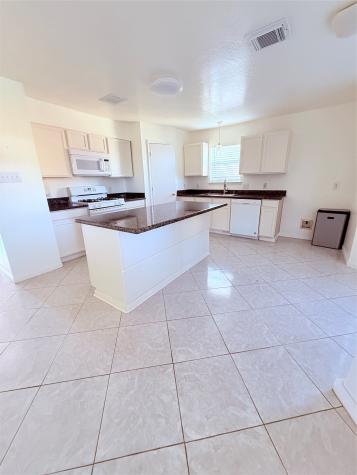 9323 Eaglewood Spring Drive Houston TX 77083
