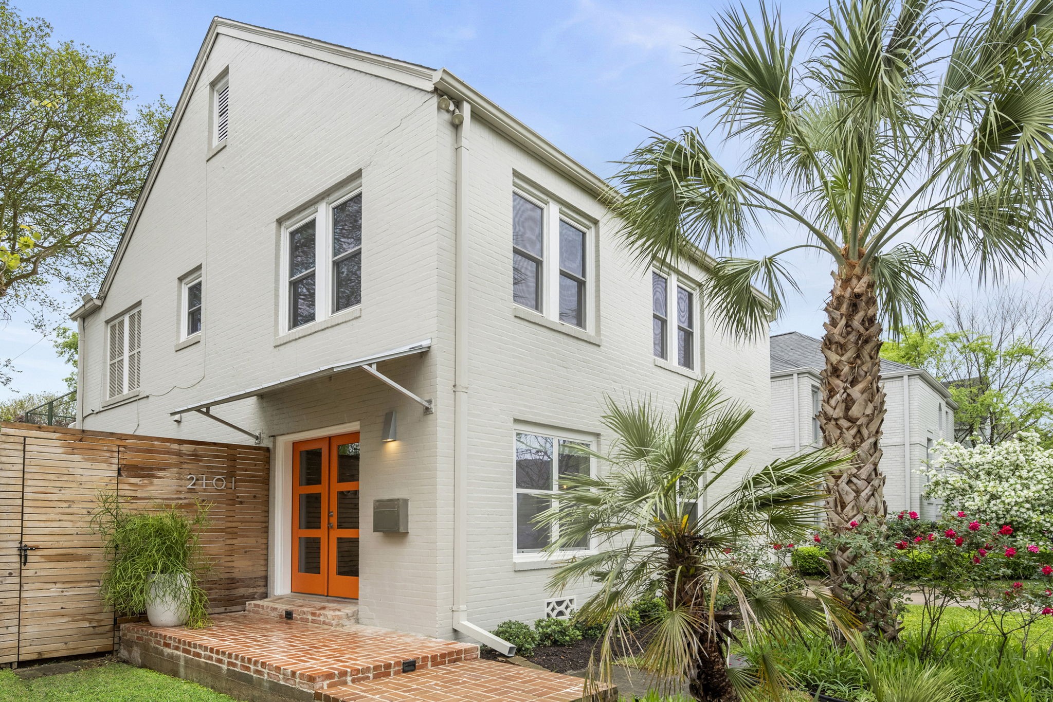 2101 Banks Street Houston TX 77098