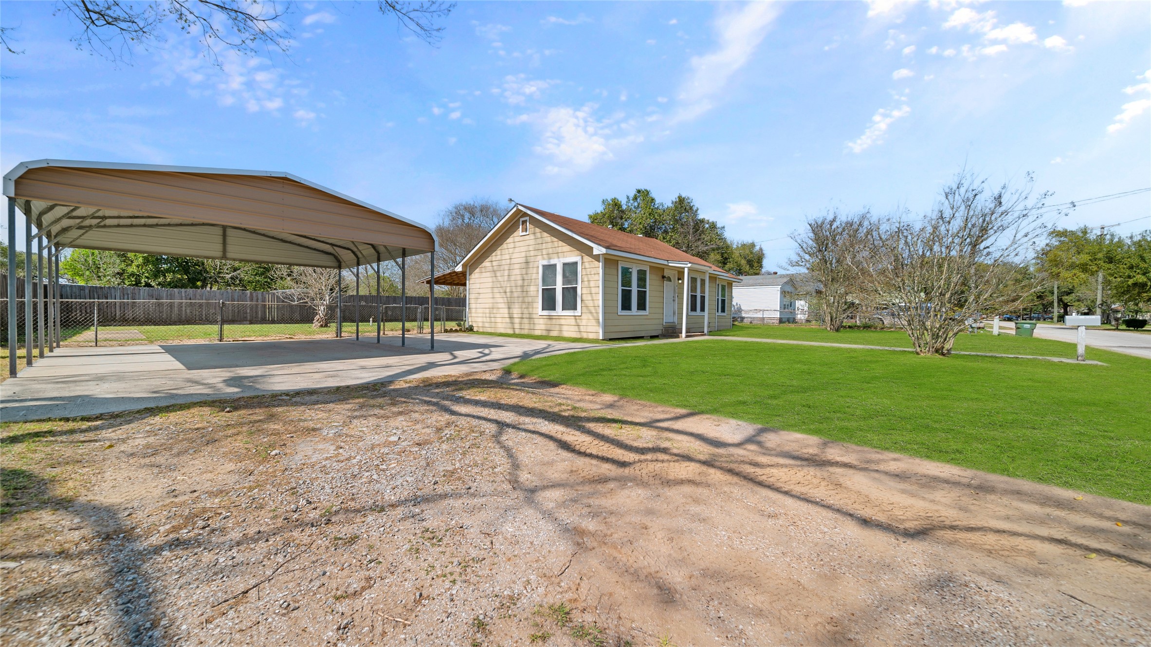 1811 Reese Street Liberty TX 77575