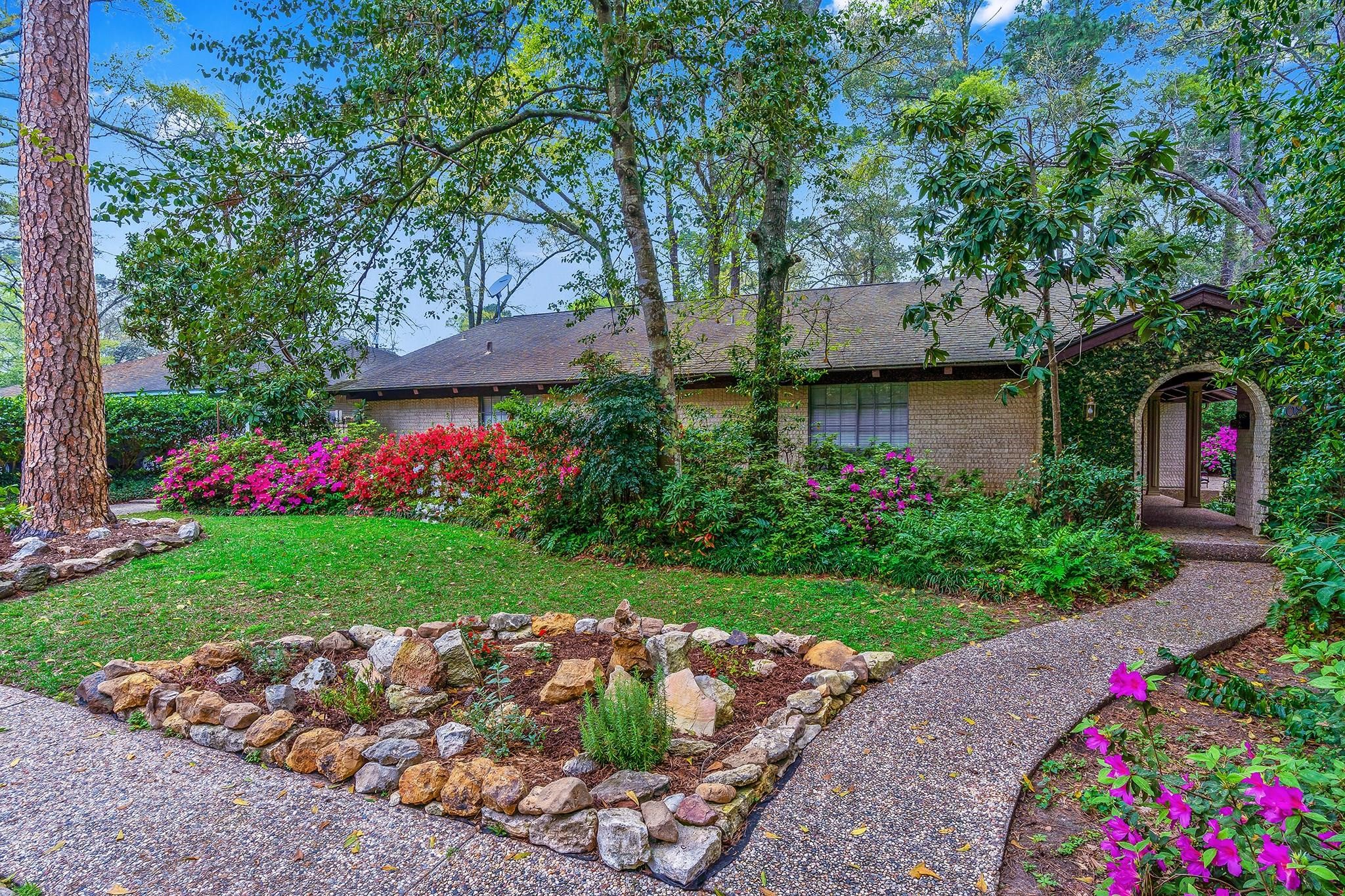 308 Tanglewood Drive Conroe TX 77301