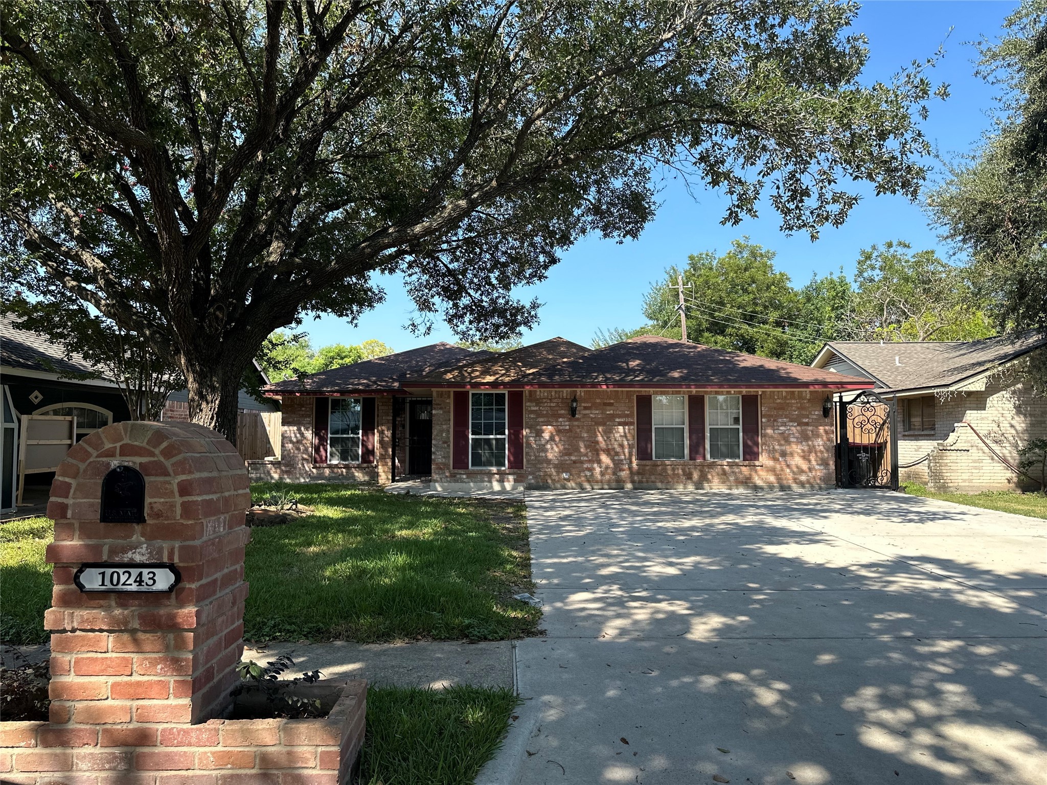 10243 Ella Falls Boulevard Houston TX 77038