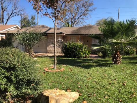 9902 Deanwood Street Houston TX 77040
