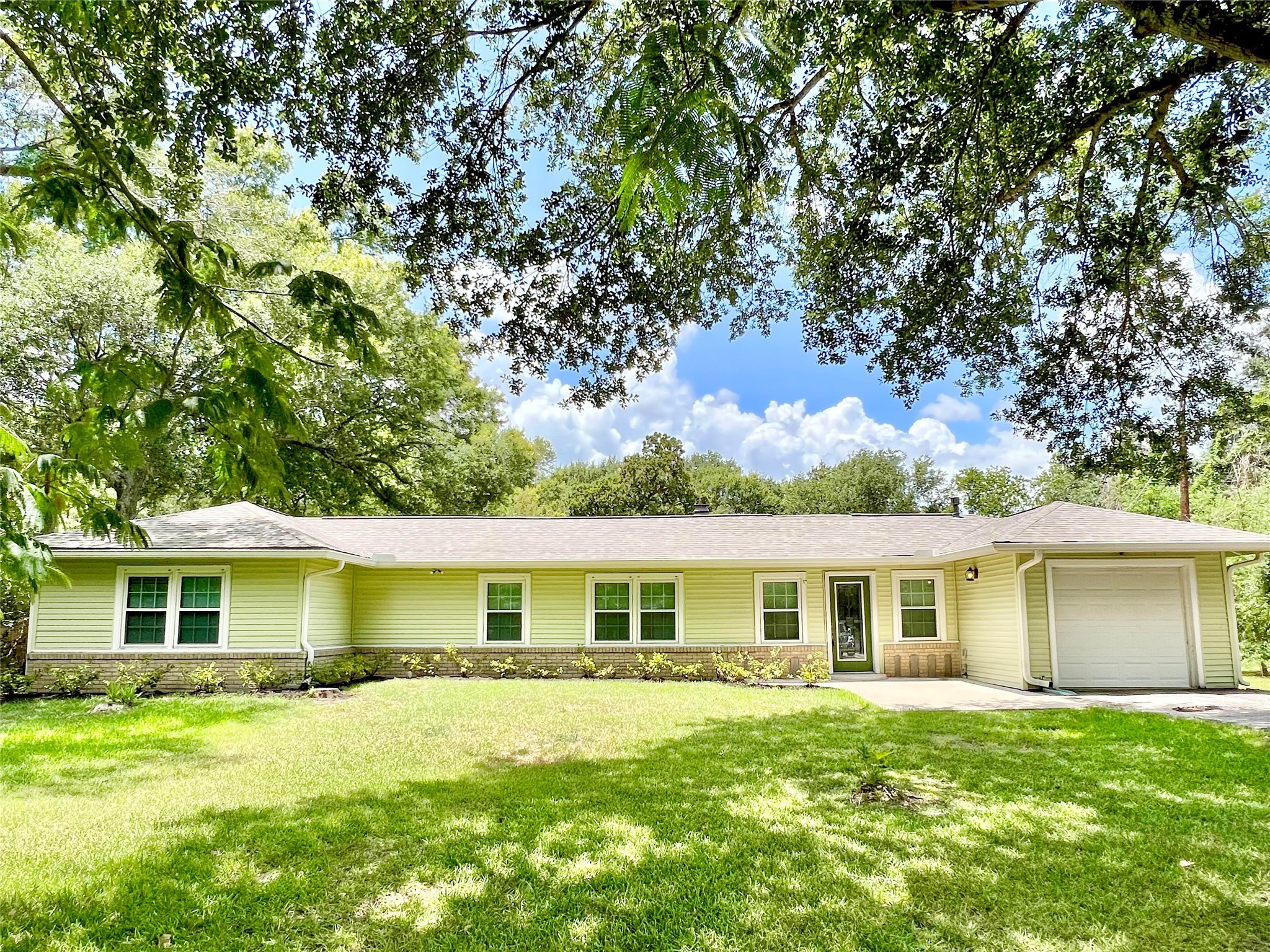 411 Wakefield Drive League City TX 77573