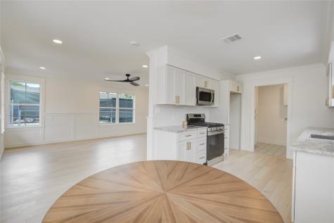 9822 Thorn Street Houston TX 77078