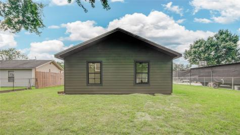 9822 Thorn Street Houston TX 77078