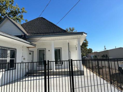 1912 Gentry Street Houston TX 77009