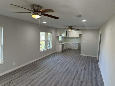 1912 Gentry Street Houston TX 77009