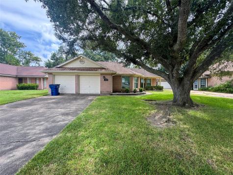 1312 Sagebrush Street Angleton TX 77515