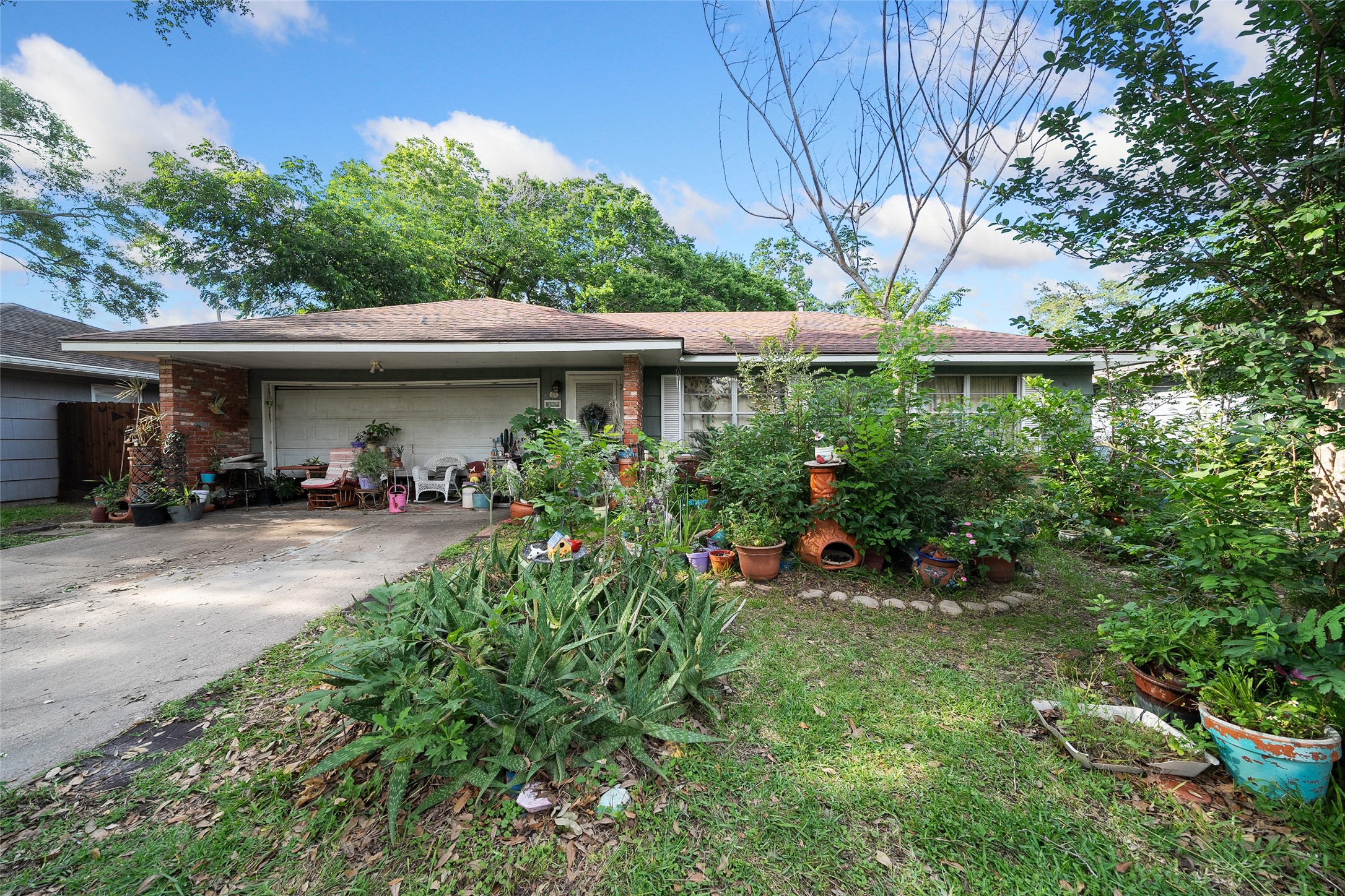 5048 Viking Drive Houston TX 77092