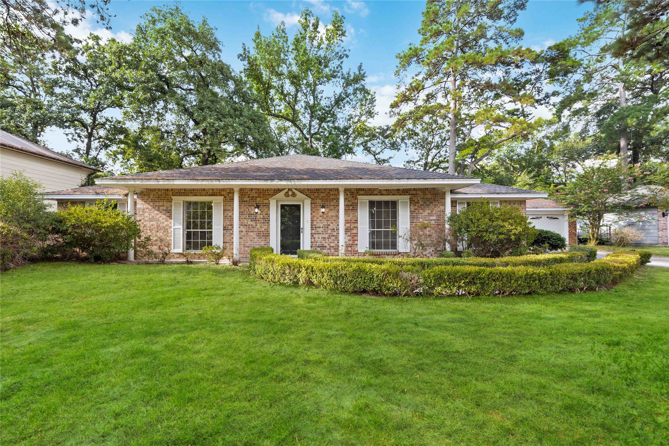 2661 S Woodloch Street Conroe TX 77385
