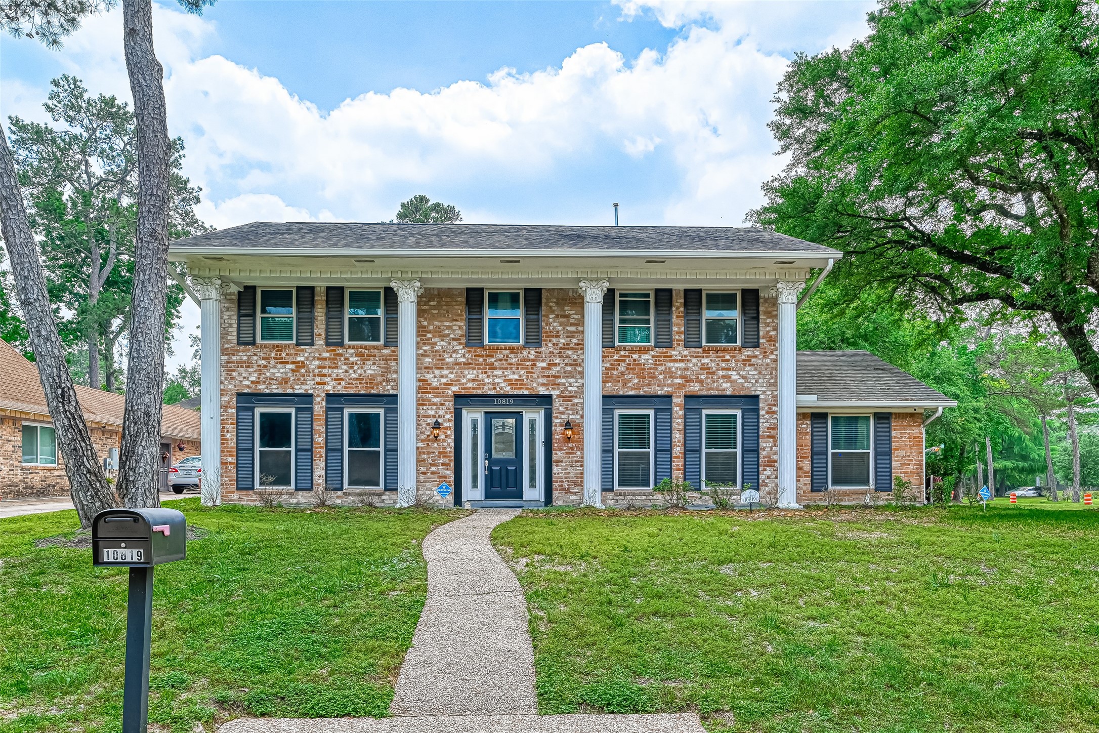 10819 Idlebrook Drive Houston TX 77070
