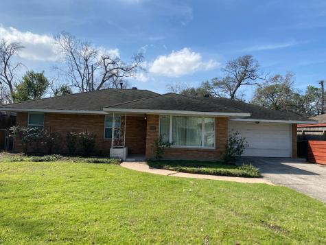 1305 Confederate Road Houston TX 77055