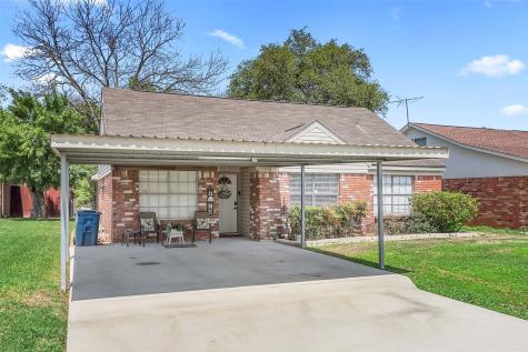 707 Iowa Street South Houston TX 77587