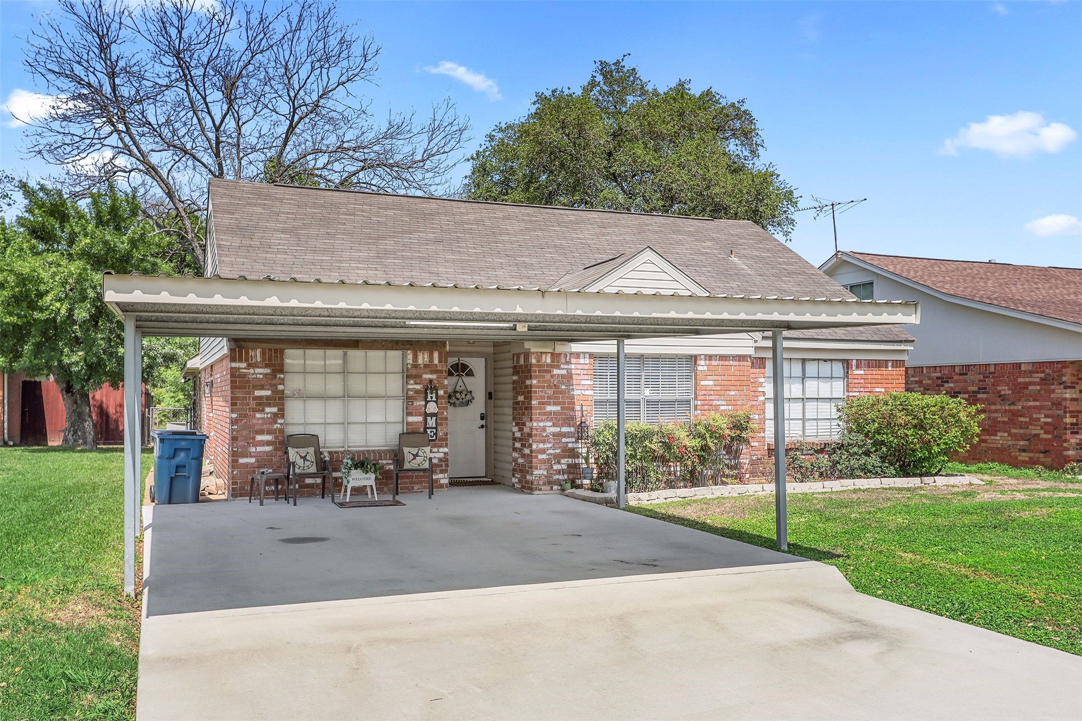 707 Iowa Street South Houston TX 77587