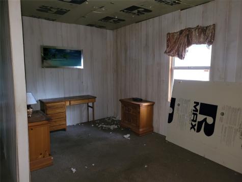 101 Jamaica Avenue Point Blank TX 77364