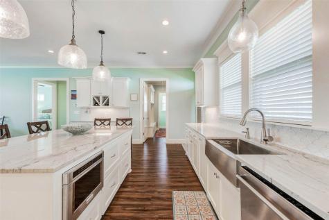 951 Kenlyn Drive Port Bolivar TX 77650