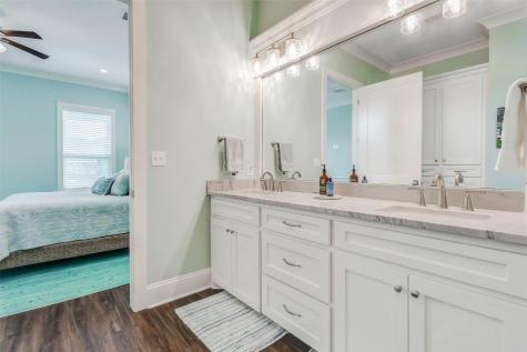 951 Kenlyn Drive Port Bolivar TX 77650