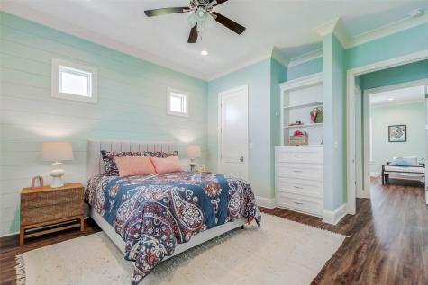951 Kenlyn Drive Port Bolivar TX 77650