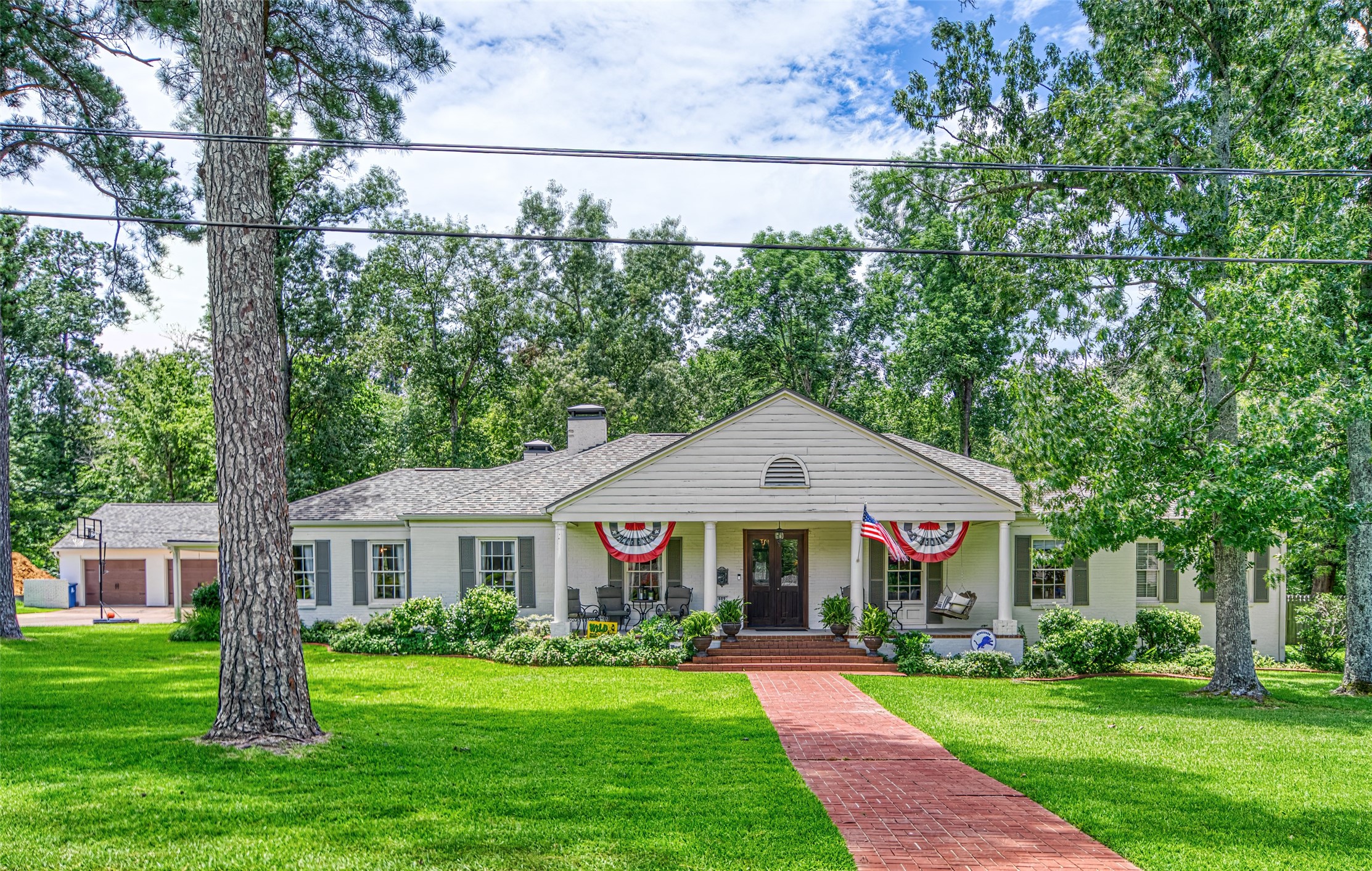 609 Slaydon Street Henderson TX 75654