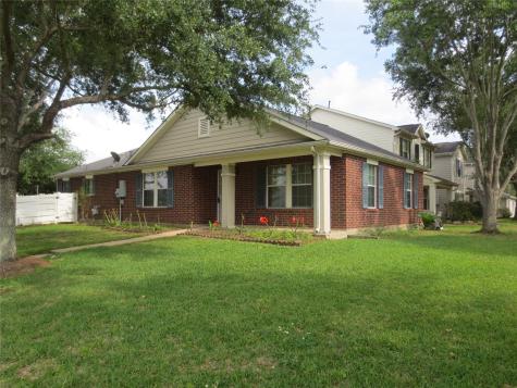 1520 Kew Garden Drive Houston TX 77047