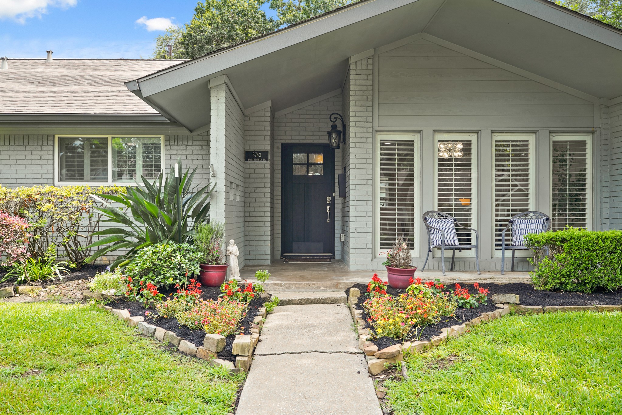 5743 Braesheather Drive Houston TX 77096