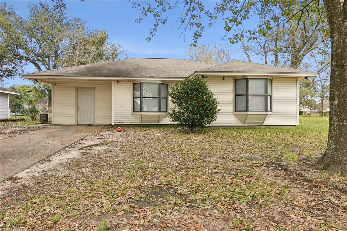 504 Azalea Avenue Orange TX 77630