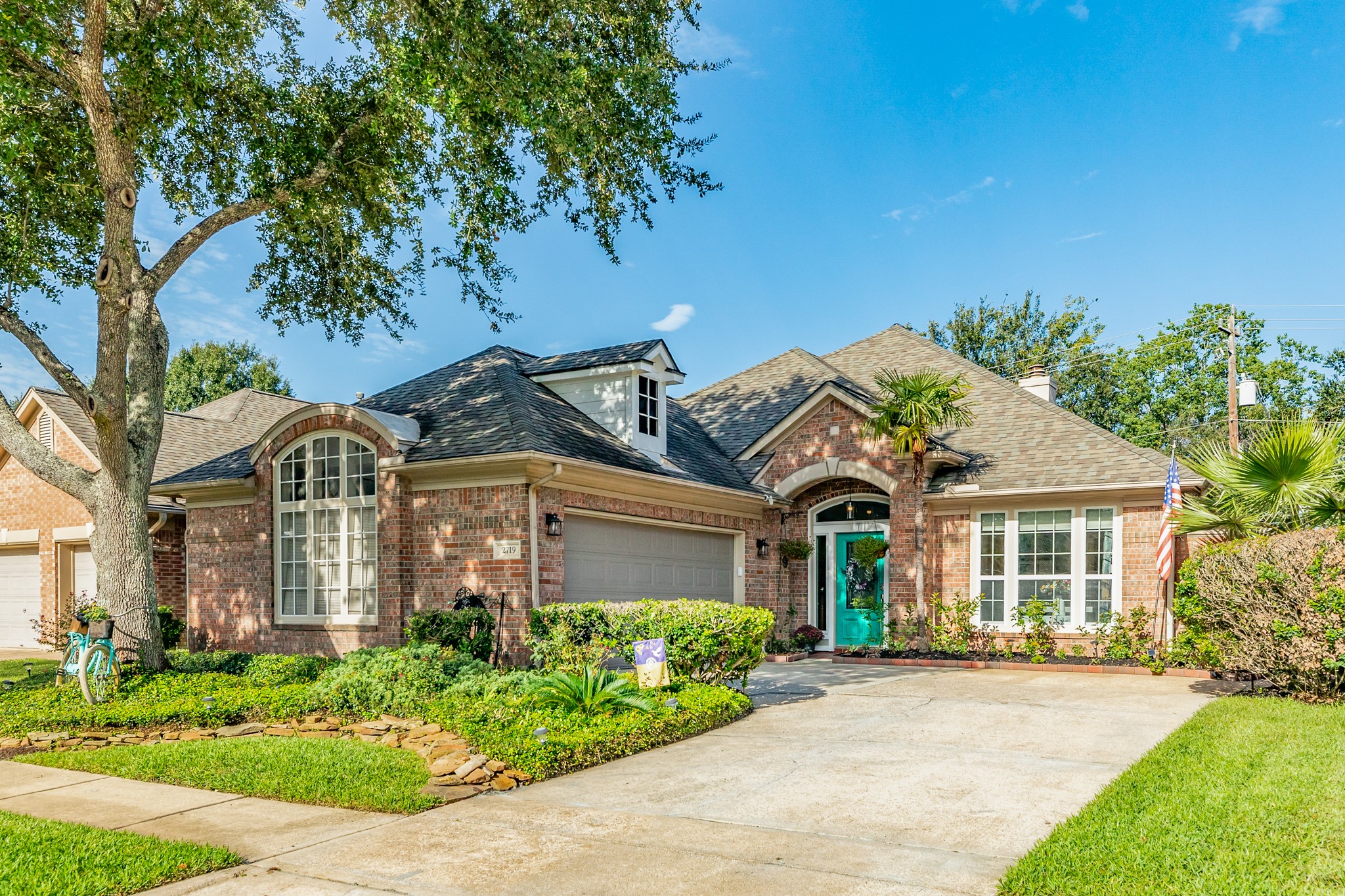 2719 Timber Briar Circle Houston TX 77059