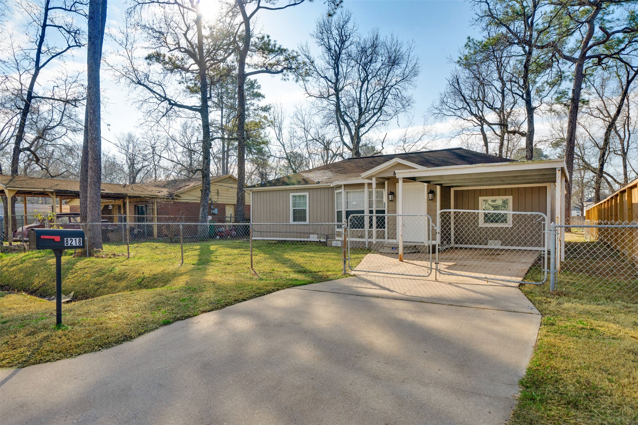 8218 Linda Vista Road Houston TX 77028