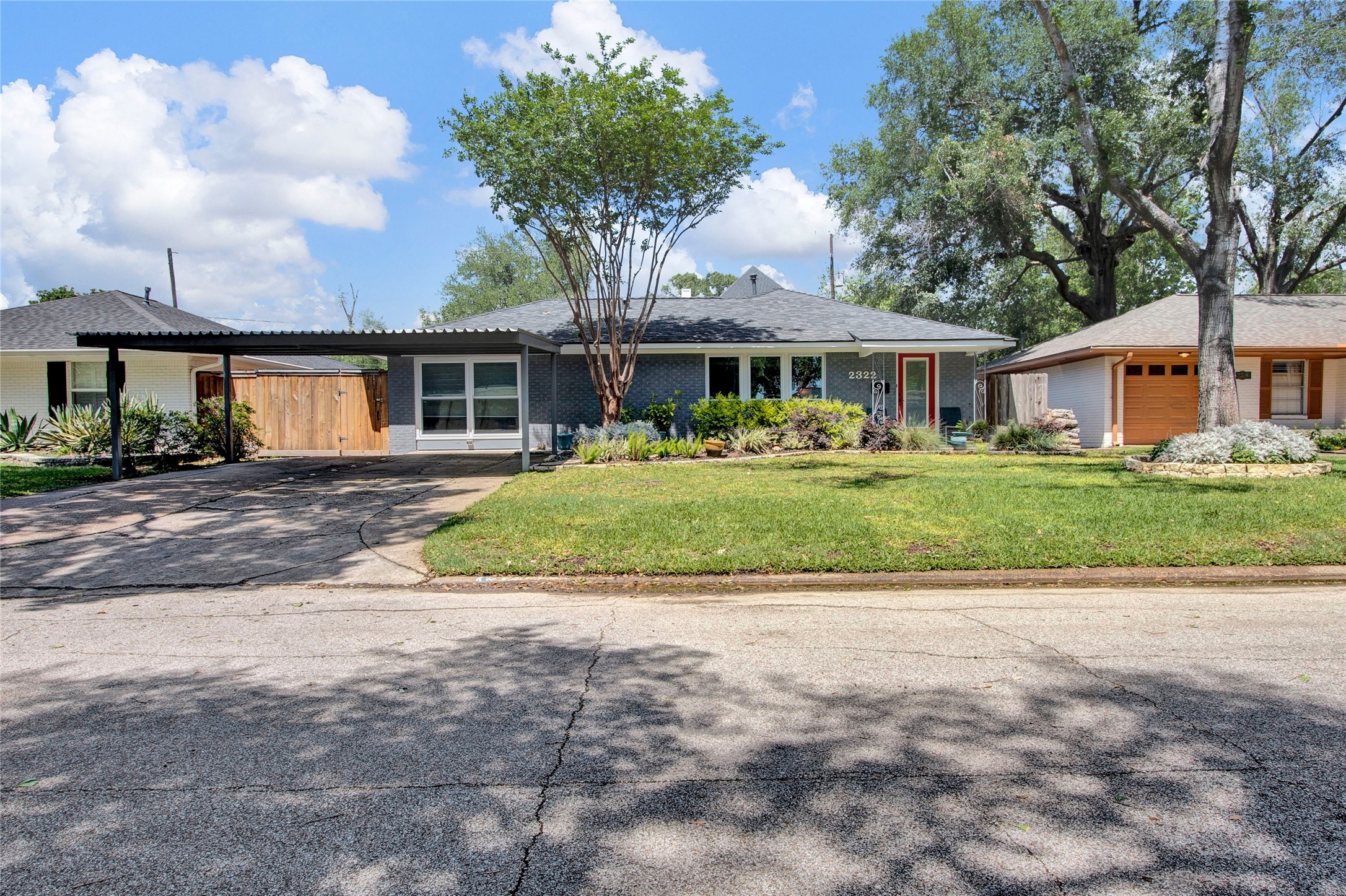 2322 Hialeah Drive Houston TX 77018