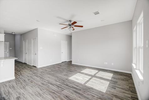 1093 Road 5102 Cleveland TX 77327